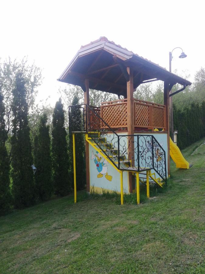 Holiday Home Pharaoh Visoko Bagian luar foto